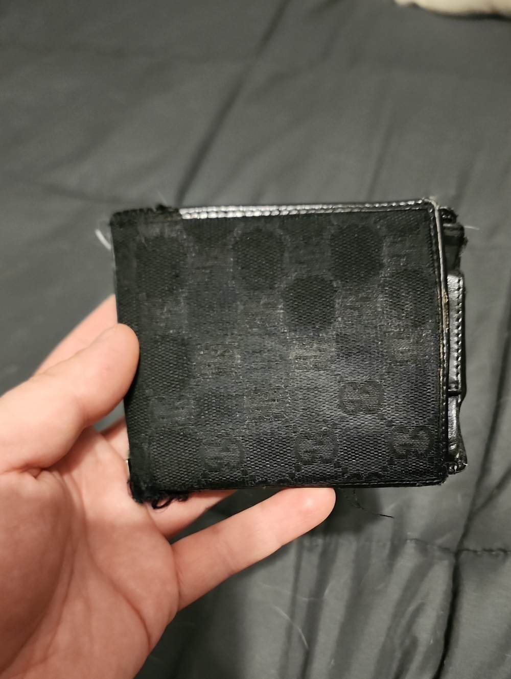 Distressed Gucci Mens Bifold Monogram Wallet - Picture 5 of 5